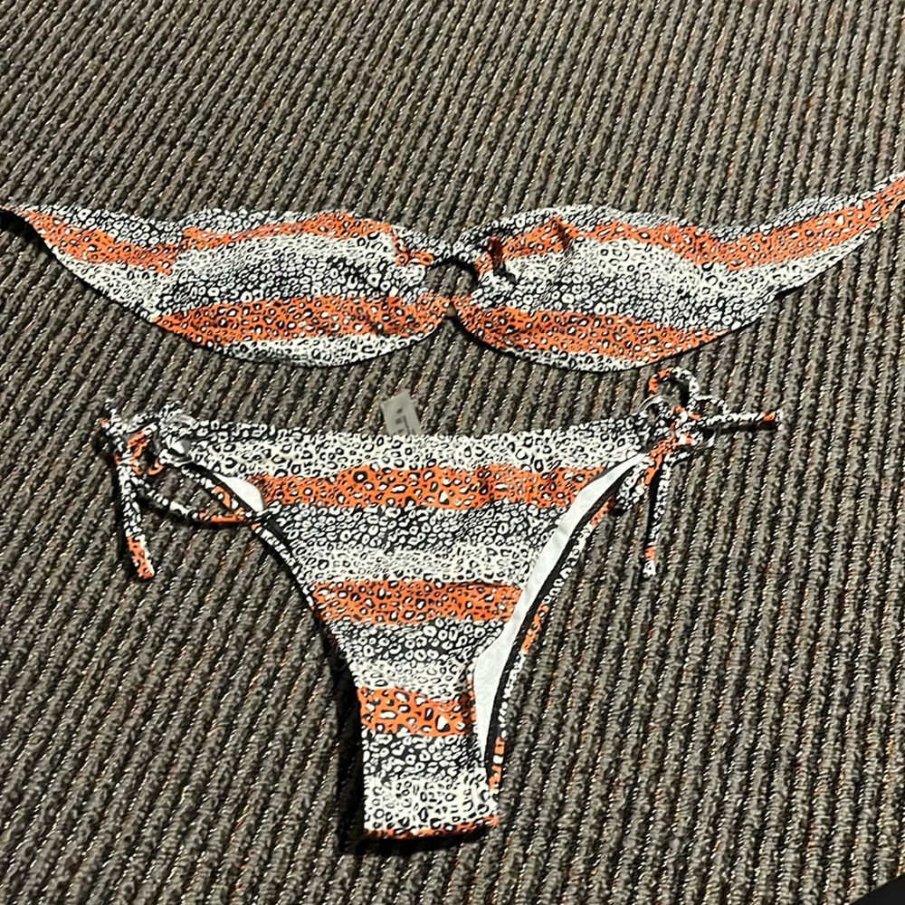 Bikini size medium